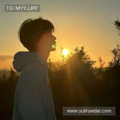 龙含雅